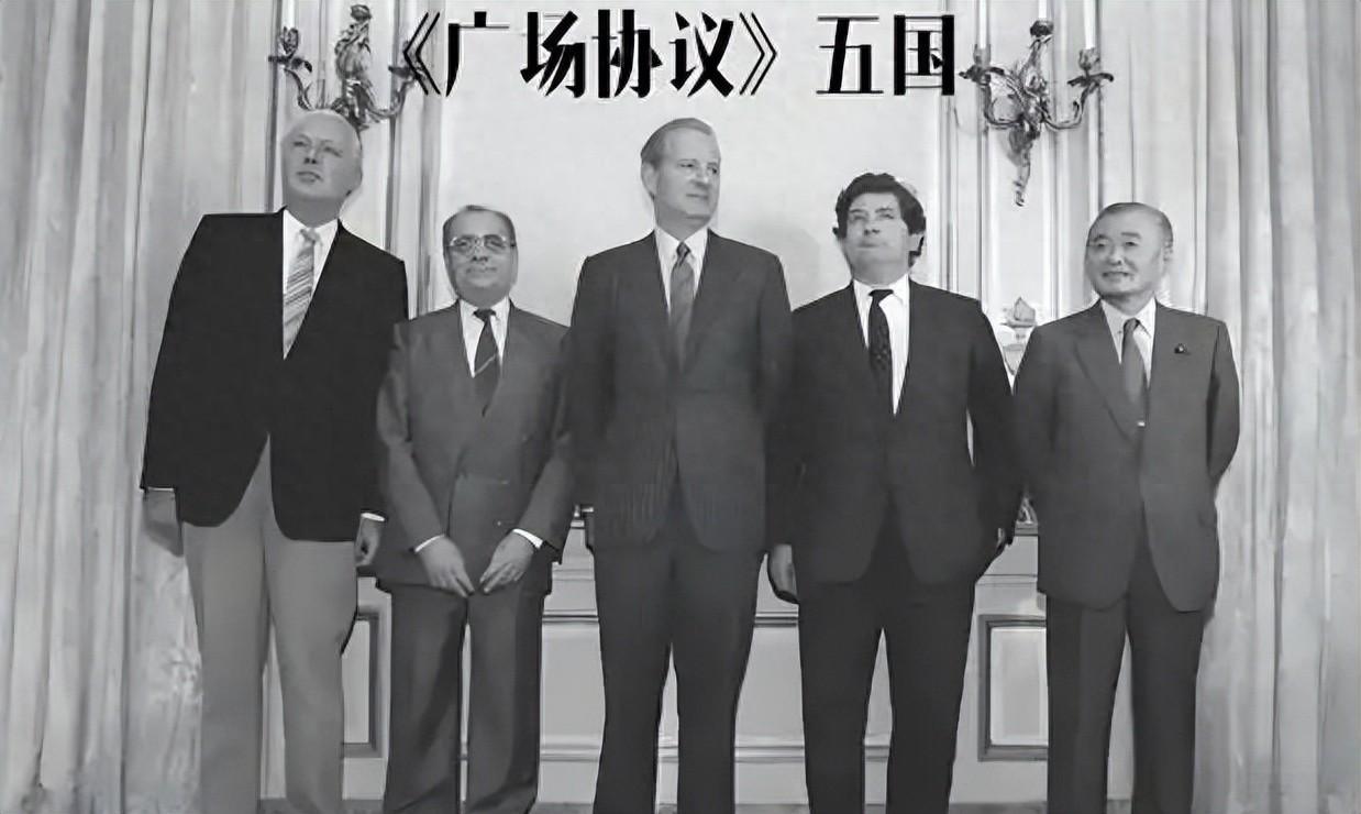 中美之间似乎正在复制美日广场协议，美元继续升值对美国是灾难

 美元升值看似让美