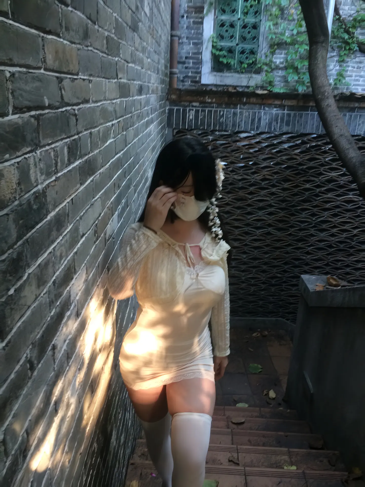 我的爱是一场自救 像落日追赶着 缝补它的影子