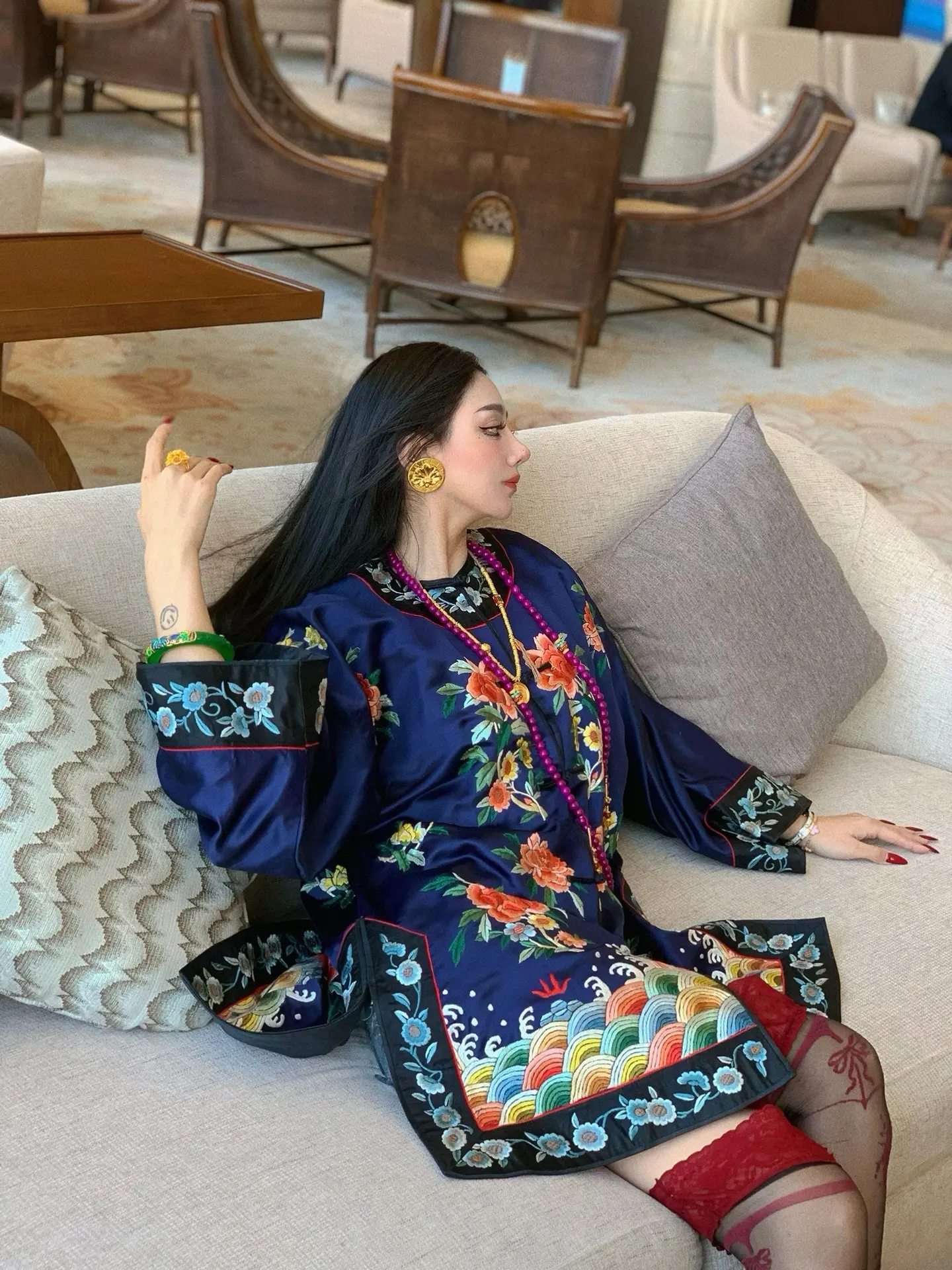 什么是珍贵呢 穷人的钱 富人的时间 白面书生的勇气 花花公子的唯一。