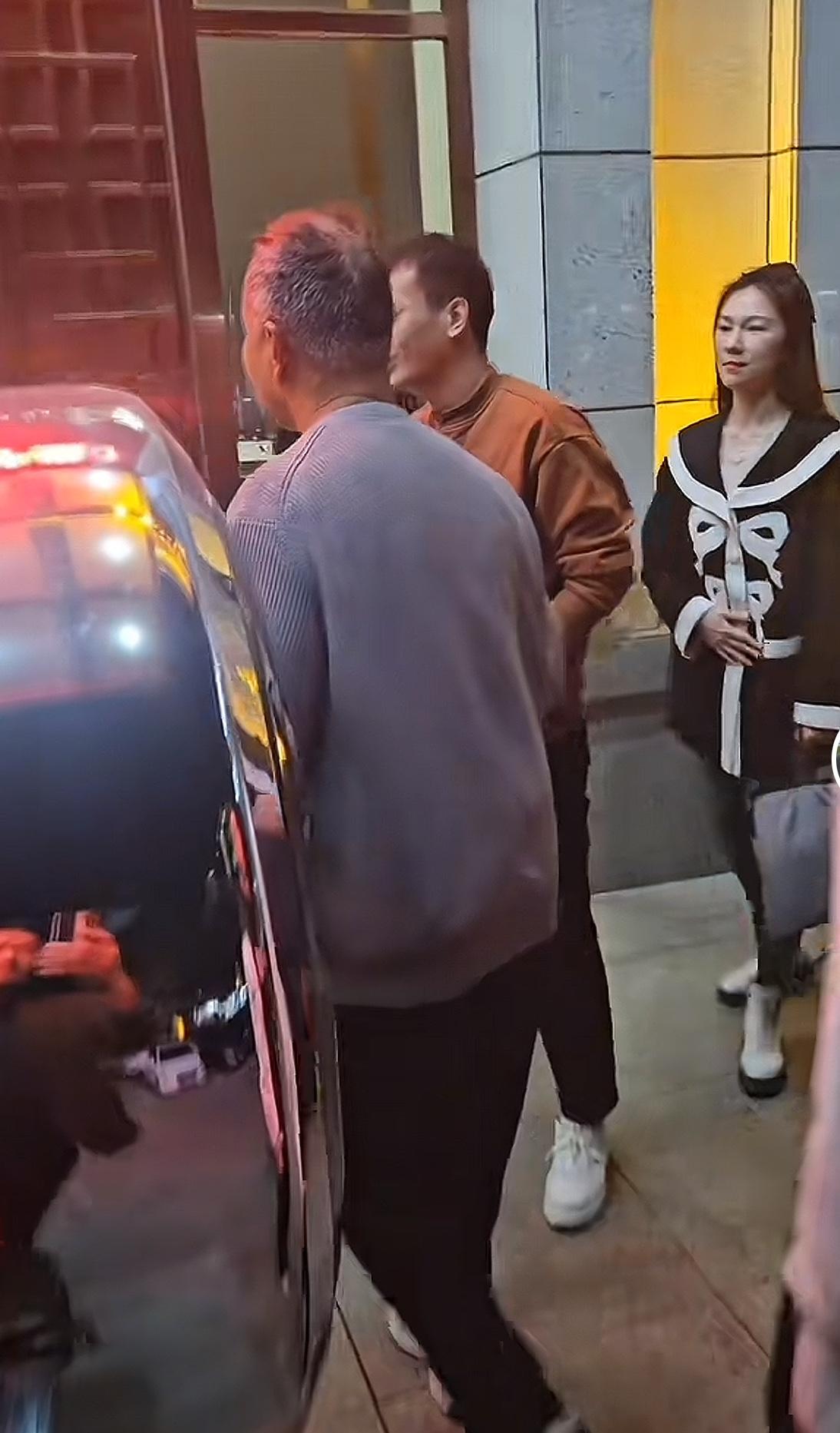 沈巍携女朋友晓晓于18日傍晚已经到达仙游县，入驻仙游宾馆，休整一晚，19日上午9