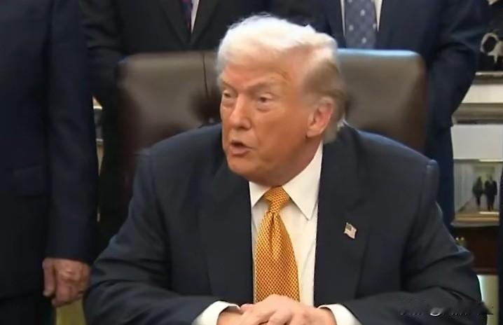 特朗普宣布，已确定负责全国欺诈案件的新任助理司法部长。

特朗普并未透露是谁，只