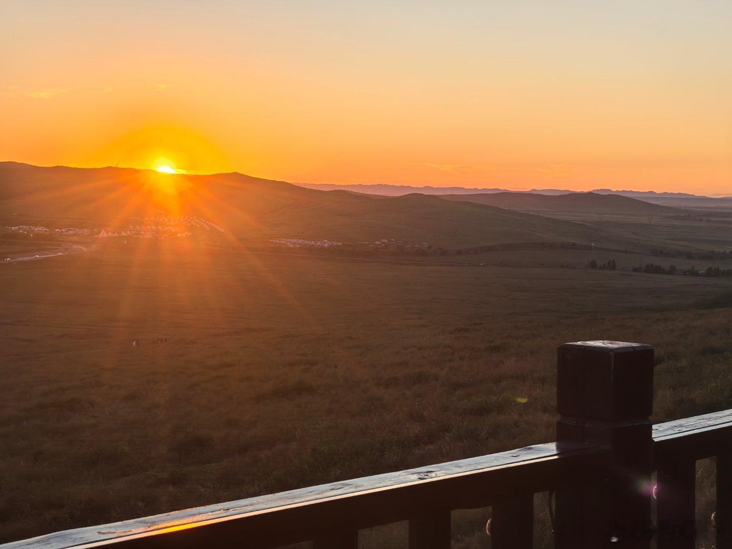 各位老铁早上好！ 股市背后的故事