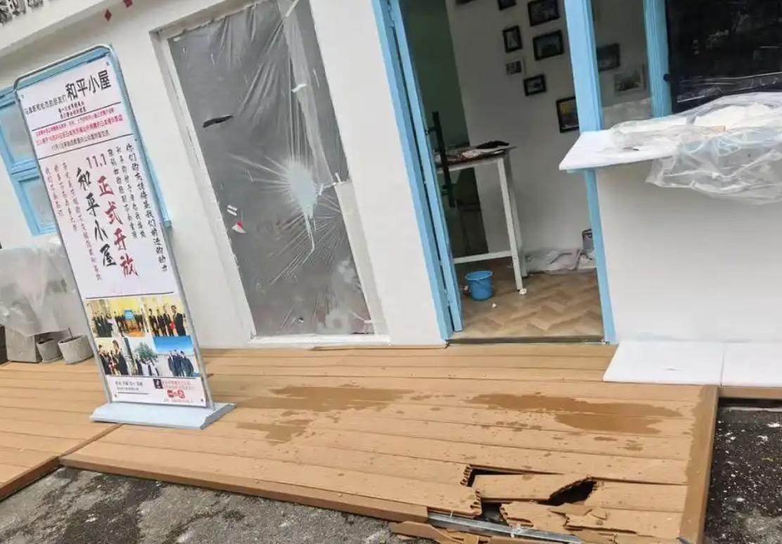 我说四川人到底还行不行了？还能不能护住马库斯的和平小屋了，如果你们保护不了的话，