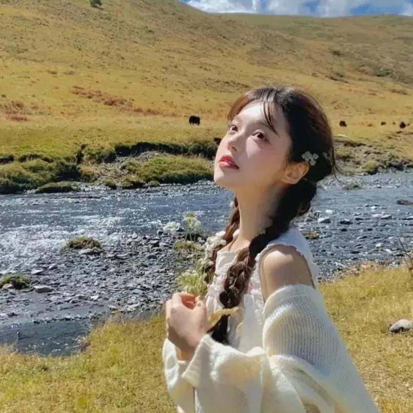 山野漫步，邂逅自然之美自然漫步时光 自然游玩 野趣漫步 初秋户外游玩 野趣漫步写