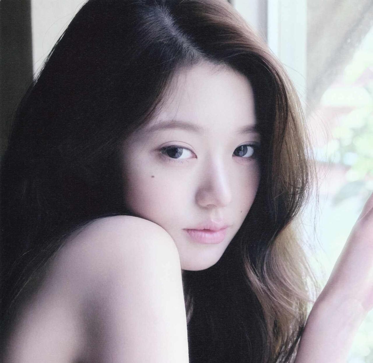 清纯
张元英