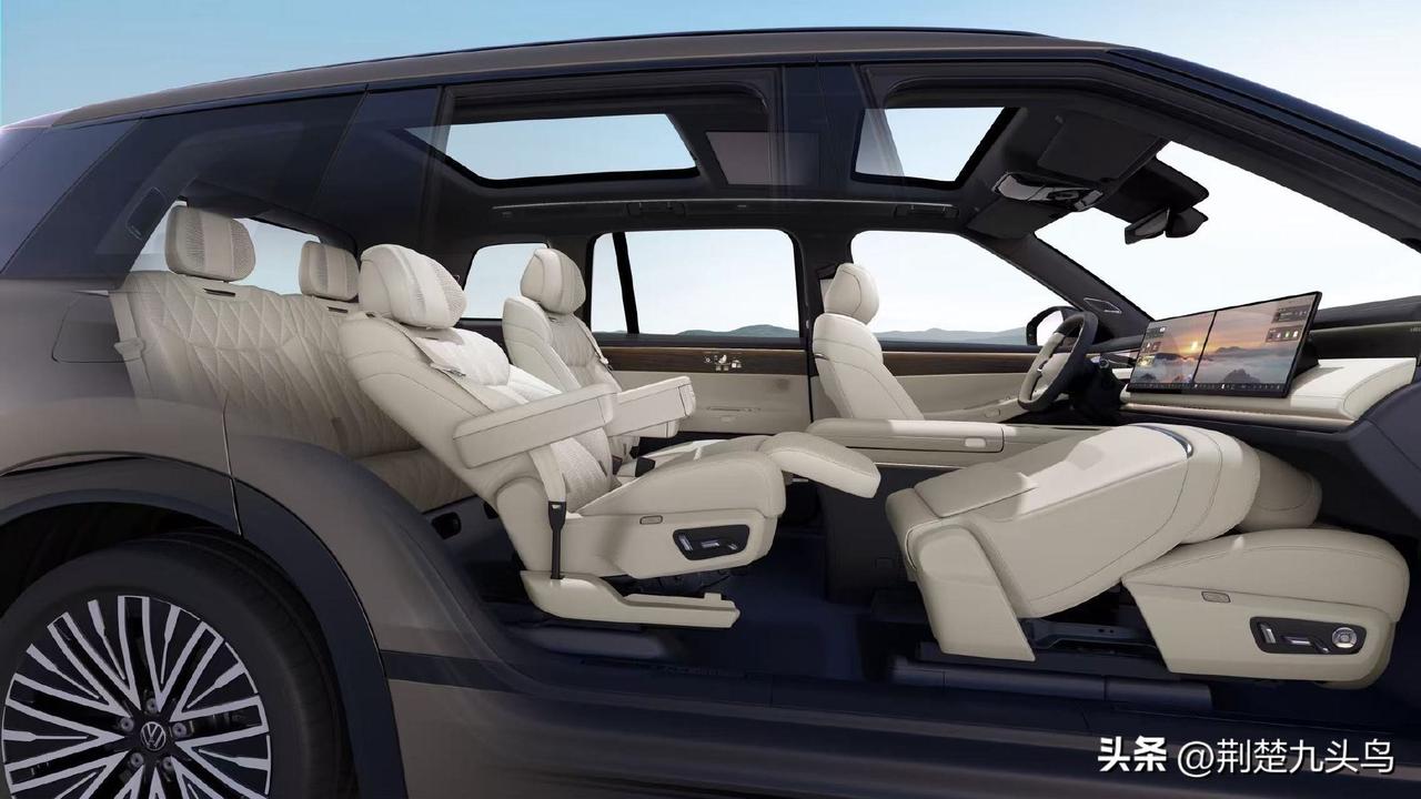 不管大家认不认同，其实大部分普通消费者认知里的无里程焦虑是用油，而不是800V。