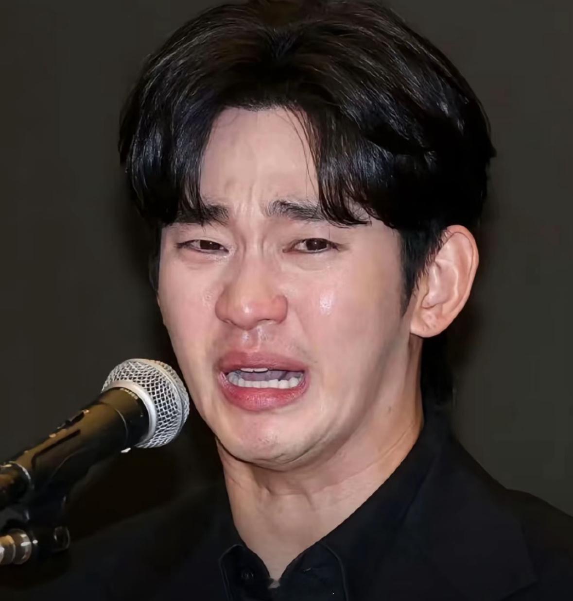 今天晚上直播be like[可爱]何秋亊道歉 ​​​