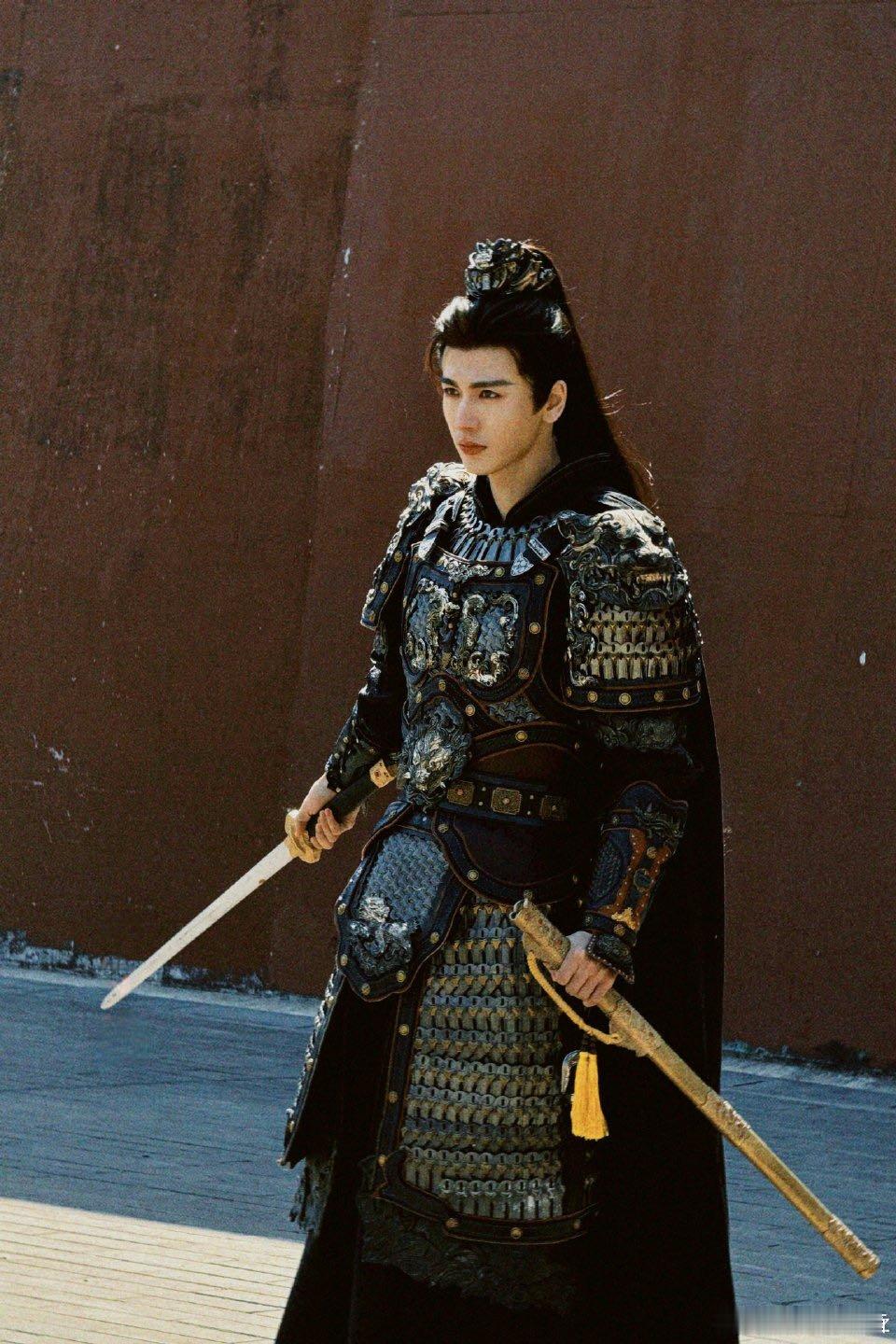 真是饭饭饿饿了，桃能不能搞快点发《这一秒过火》和《逐玉》的新鲜物料，孩子真的饿了