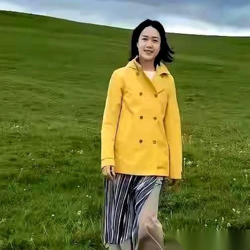 翁帆搬出清华园，携母亲侄女前往新疆散心，众人终于发现：我们全都看走眼了
 
翁帆