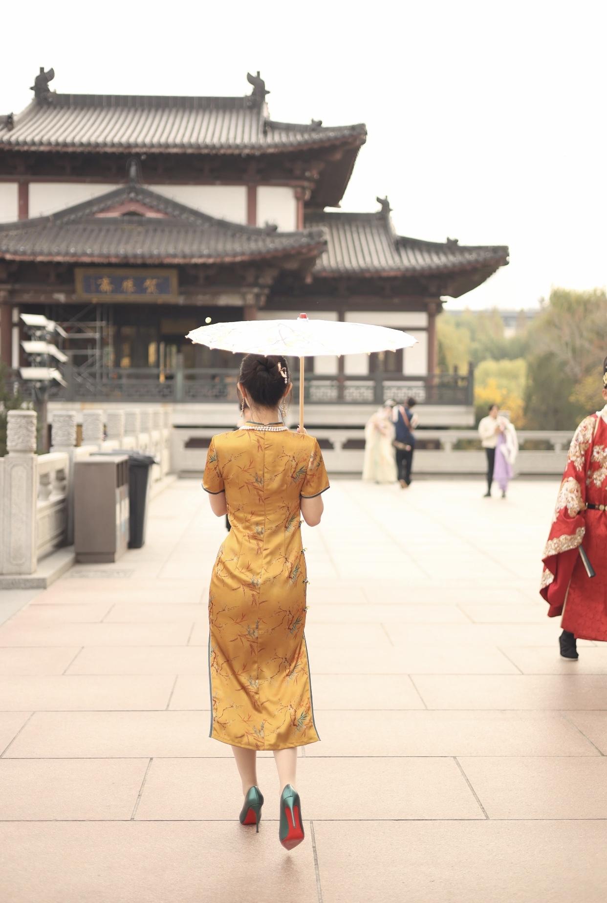 古风古韵，漫步在历史悠久的庭院中，感受时光的静谧。温婉古韵风 古典幽静