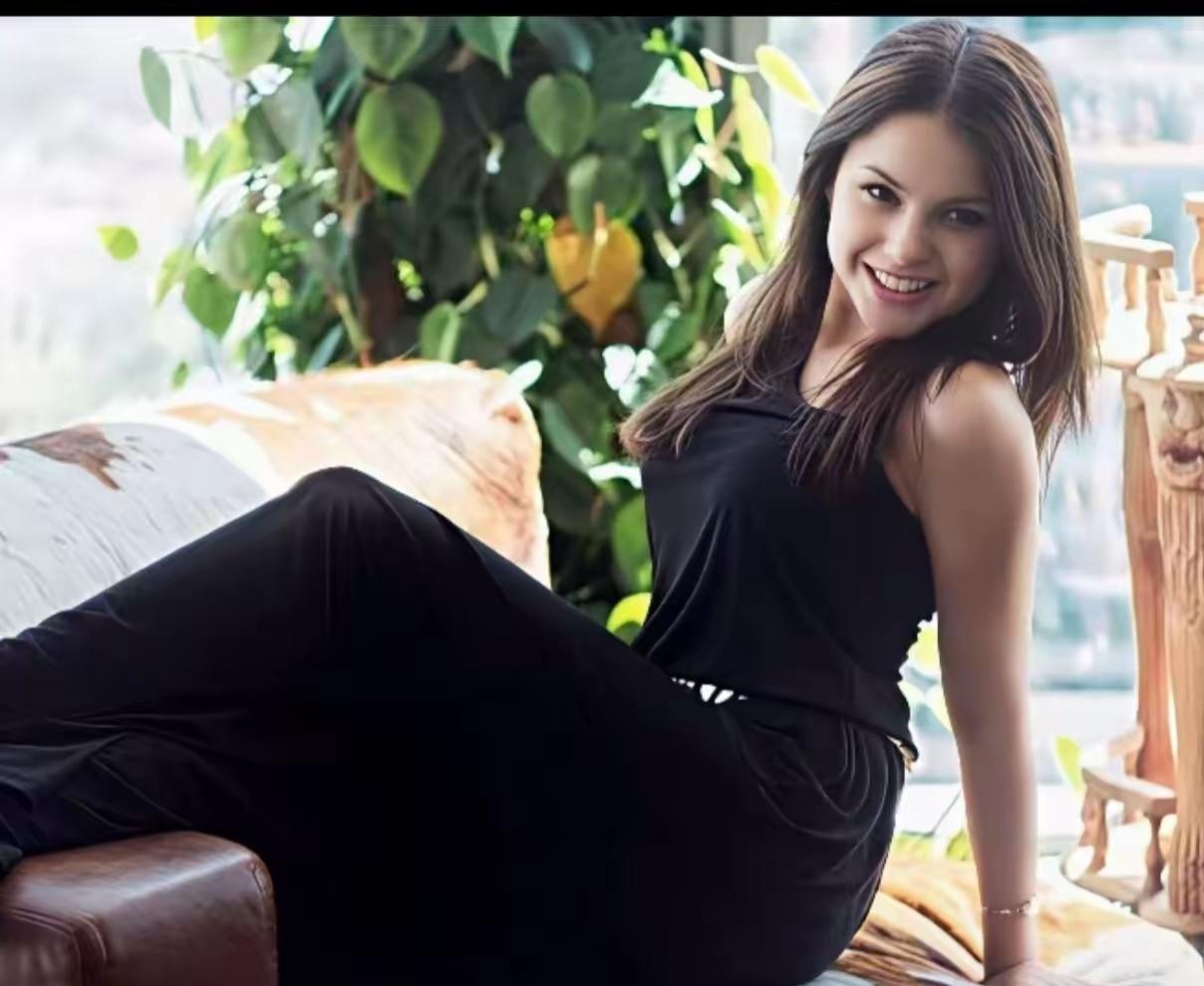 这个女人太有魅力了，墨西哥新贩毒集团身价500亿美金的舵把子门乔就是为了和这个女