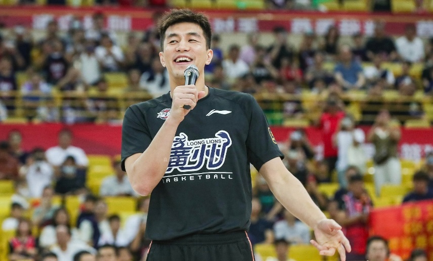 郭艾伦将在本周五广州对阵同曦的比赛中复出！#CBA# ​​​