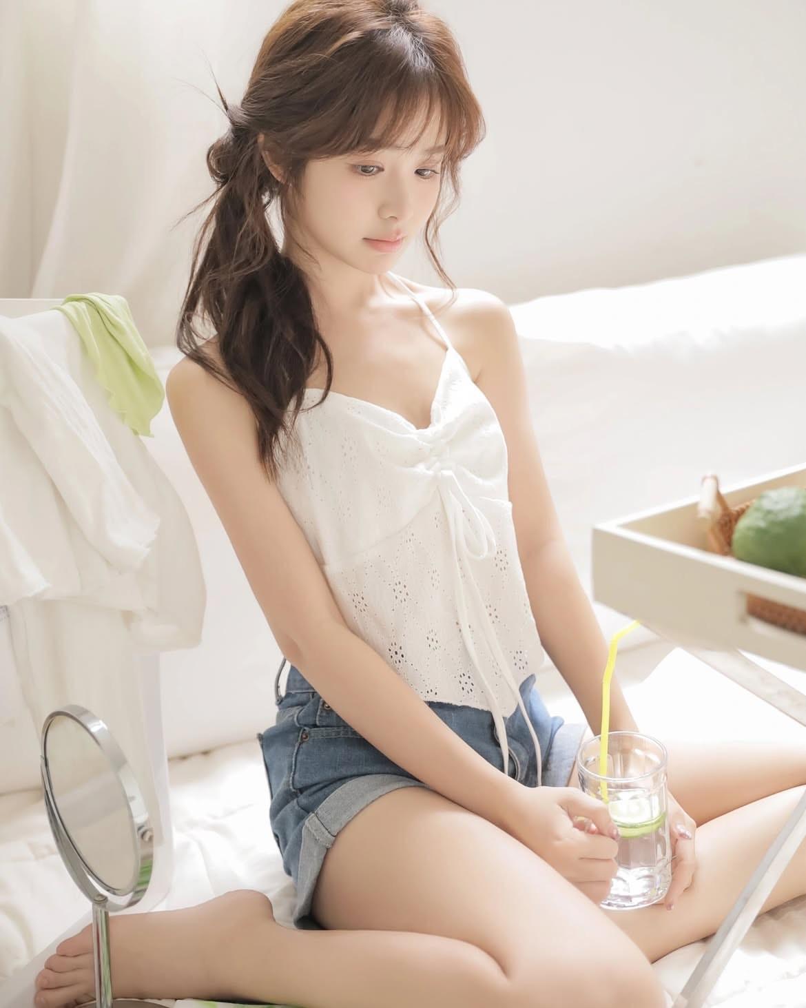 什么样的穿搭可以成为气质女神?
穿出自信，展现真我，让气质女神的魅力无可挡！