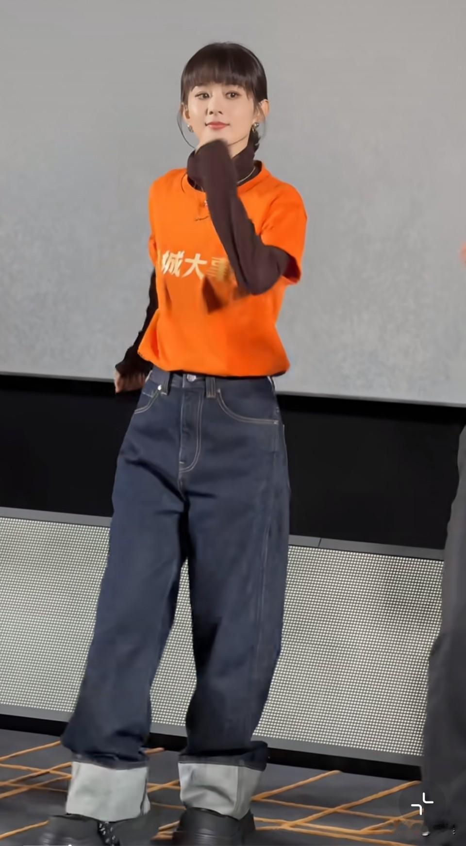 怎么感觉赵丽颖还是我小时候看她的样子，感觉完全不会老啊！[送心]好好看，可爱极了