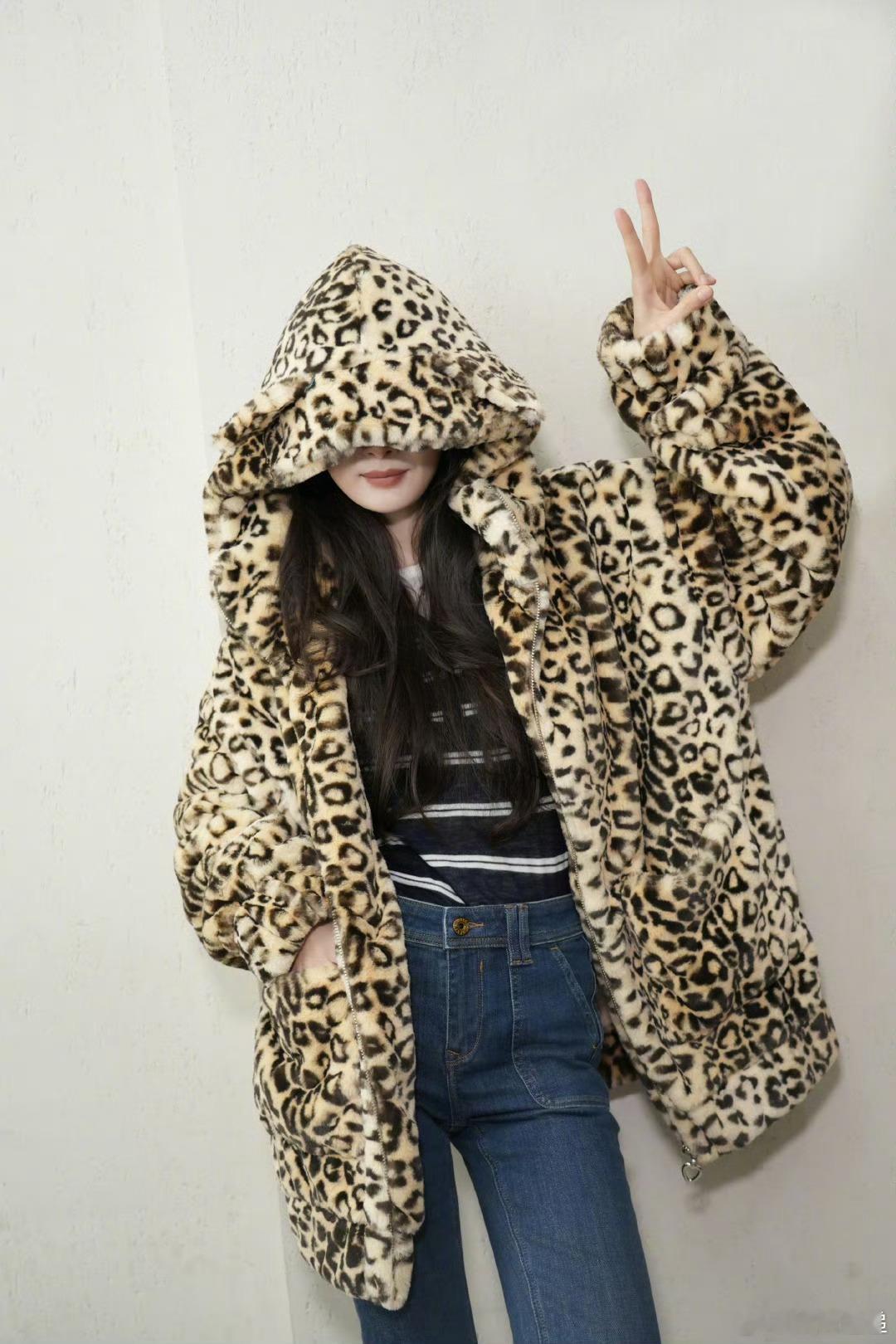 杨幂豹纹大衣杨幂豹女士杨幂豹纹大衣真好 