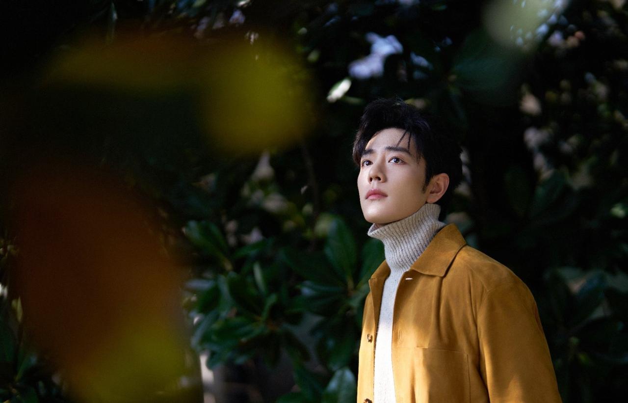 肖战超话循意式匠心，邂逅优雅时刻，与@肖战 共启风尚新章。TODS全球品牌代言人