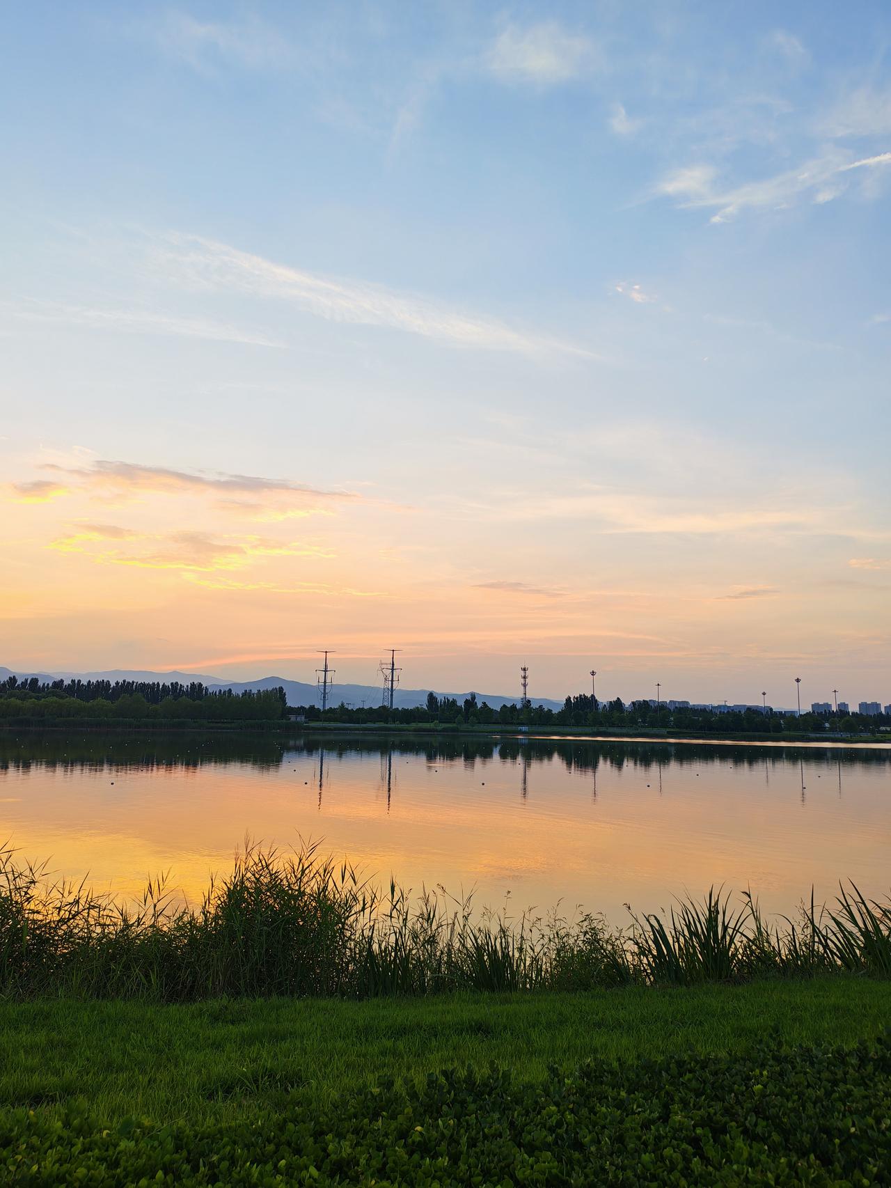 雨后的傍晚，太原汾河公园，个人视觉的美景。