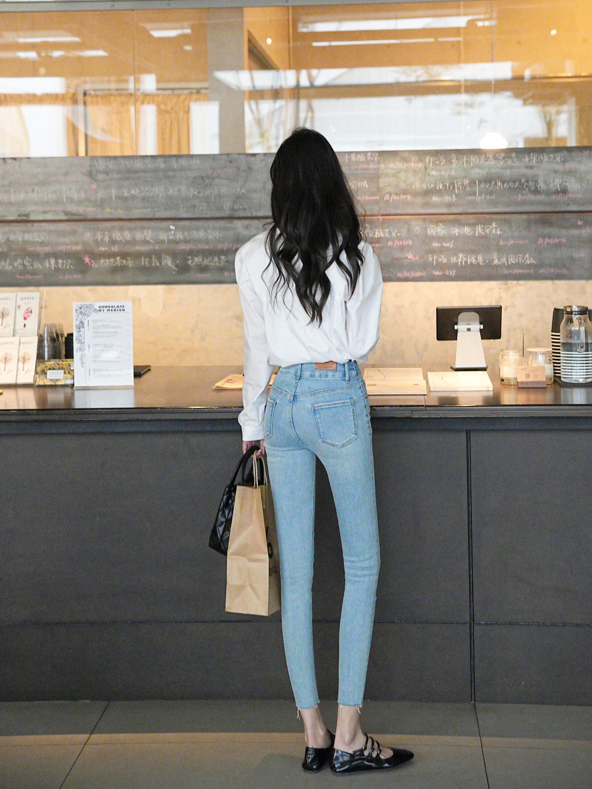 正式告个别吧，我走了，你也不用拉黑了，这是我最后一次给你说说心里话了...