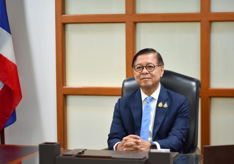 当“盟友”变成随时可以抛弃的棋子，泰国终于在被美国连番伤害后彻底清醒。

美伊僵