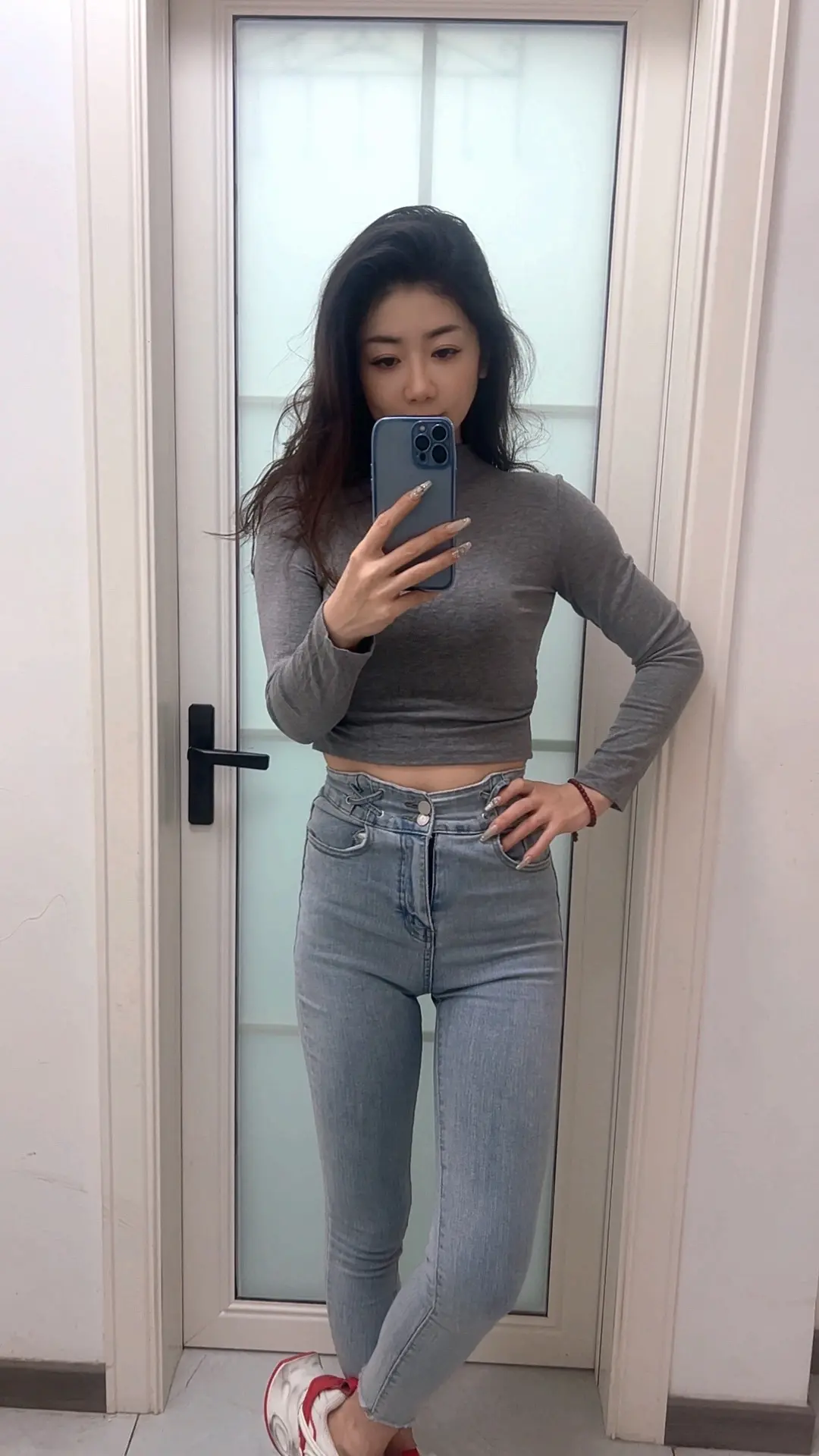 已经恢复了自由身，如果只是为了找一个人搭伙过日子，那我为什么不选择复婚...