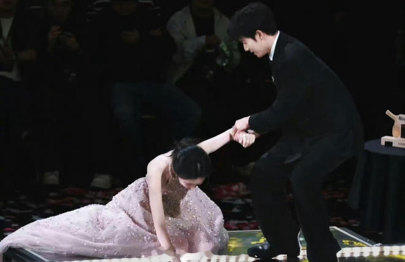 孟子义摔出了神图孟姐神图来了！ 