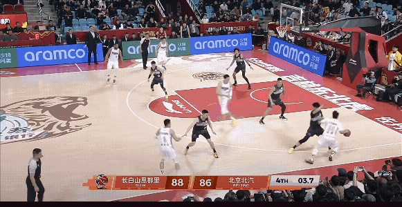 吉林男篮主场爆冷88:86击败北京北汽，周琦最后时刻2罚不中、全场8罚0中是北京