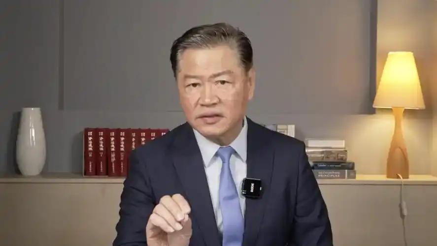 美国要动手了？这是来自台湾国际形势专家赖岳谦的警告，在他看来最早今年，中国就有可