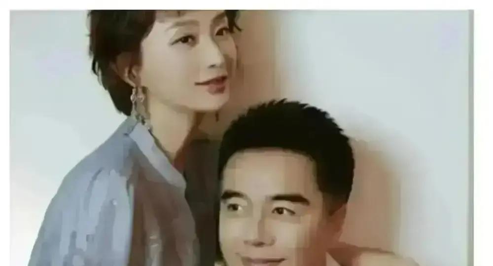 1200万票房背后，父子五年不讲话
 
豆瓣8.3分的网剧，把许亚军和儿子许何的