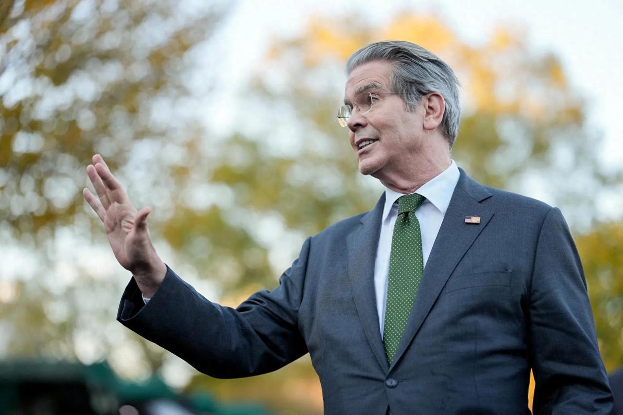 现在这个怪样子，欧盟明明是27个国家拼起来的庞大架子，前身还是老老实实搞市场一体