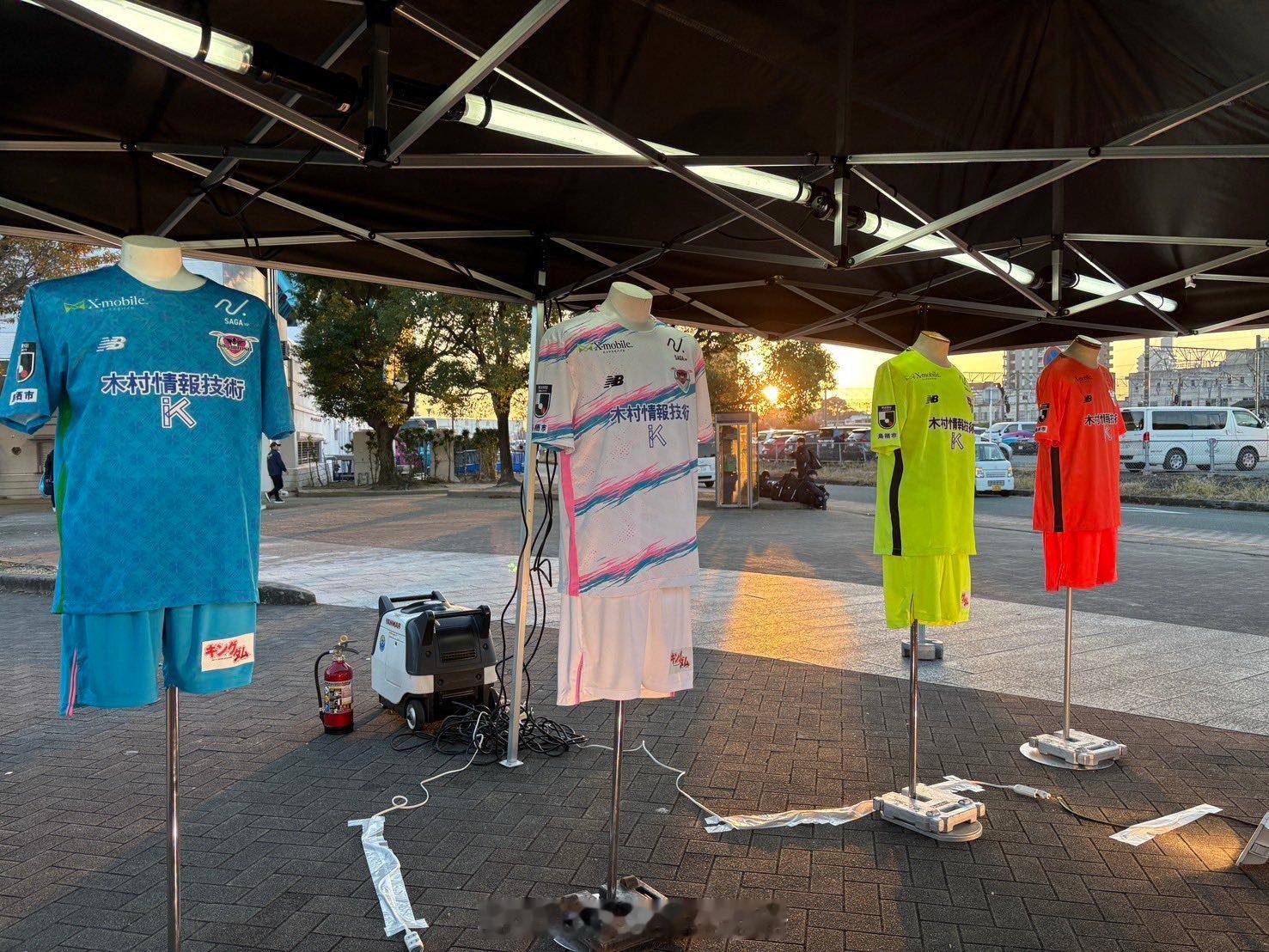 鸟细砂岩发布2026过渡赛季新球衣。贤聊球衣 球衣资讯 newbalance