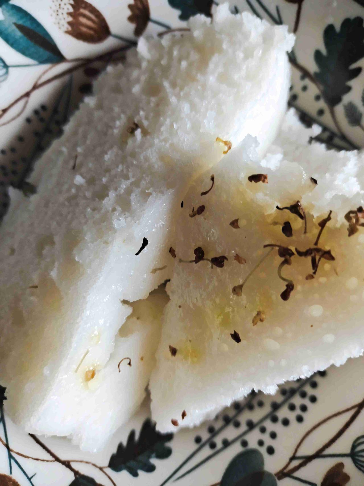 我们家大女儿说让我每天都要出去走走，哼，老娘要是倒退回去几年，你能在家看到我人影