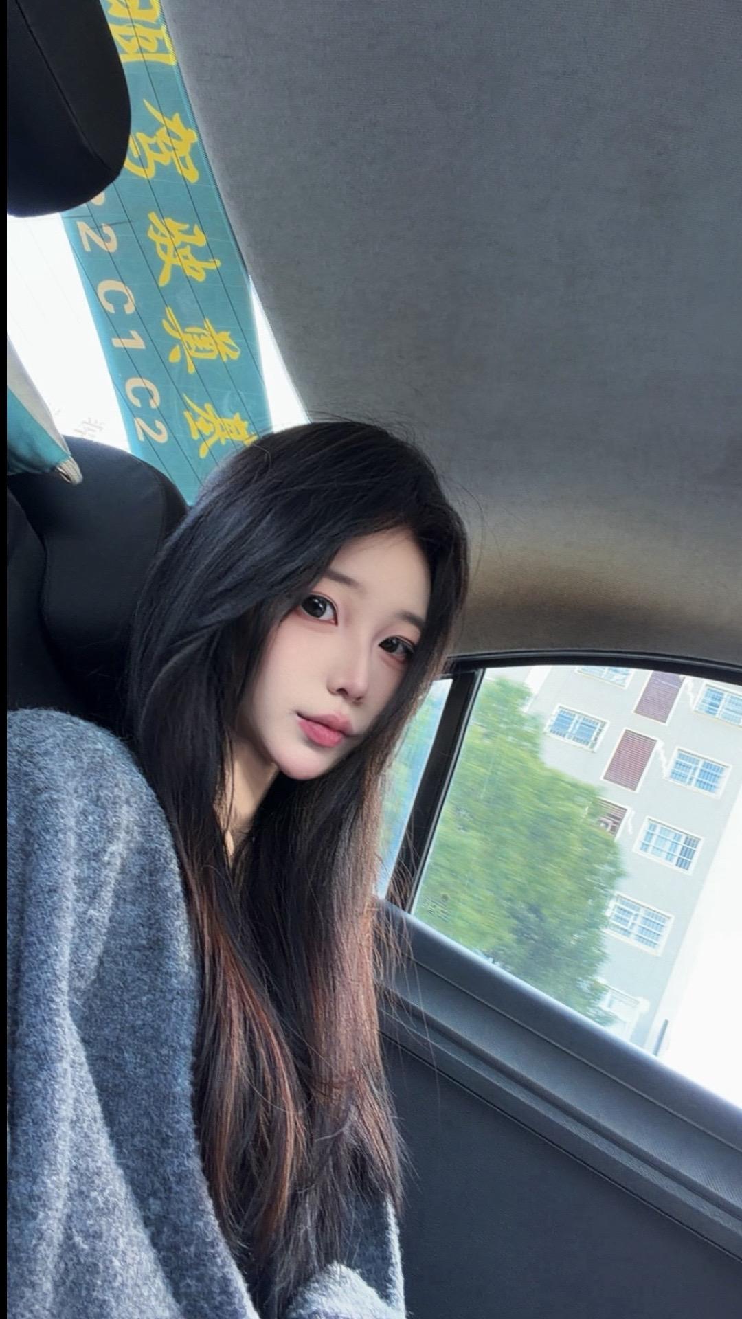 我能有多坚强 我又没有比别人多颗心