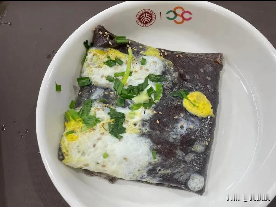 北大燕南食堂
杂粮煎饼
5.5元
客观的说，贵吗？