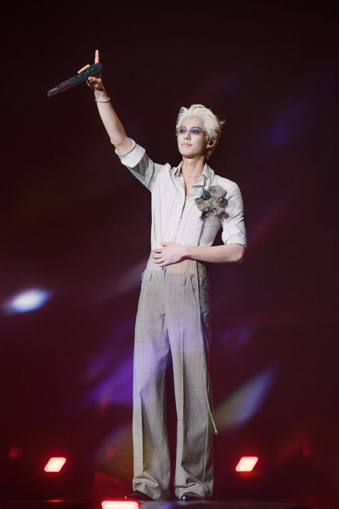 看完王鹤棣演唱会后劲还在 幸运抽中席位、亲临现场观看演出，这样的经历让不少人在演