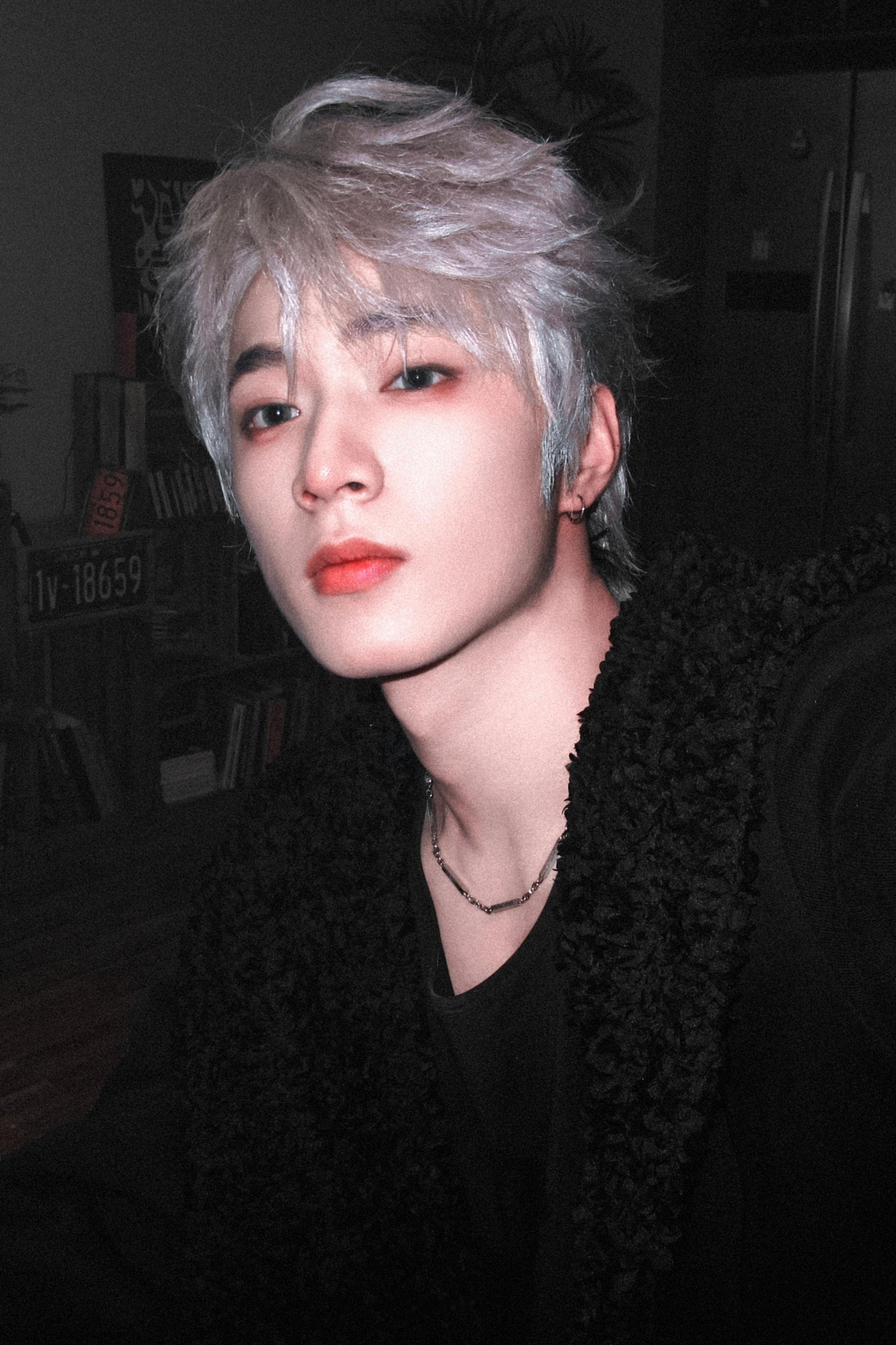🖤🤍刘耀文 ​​​