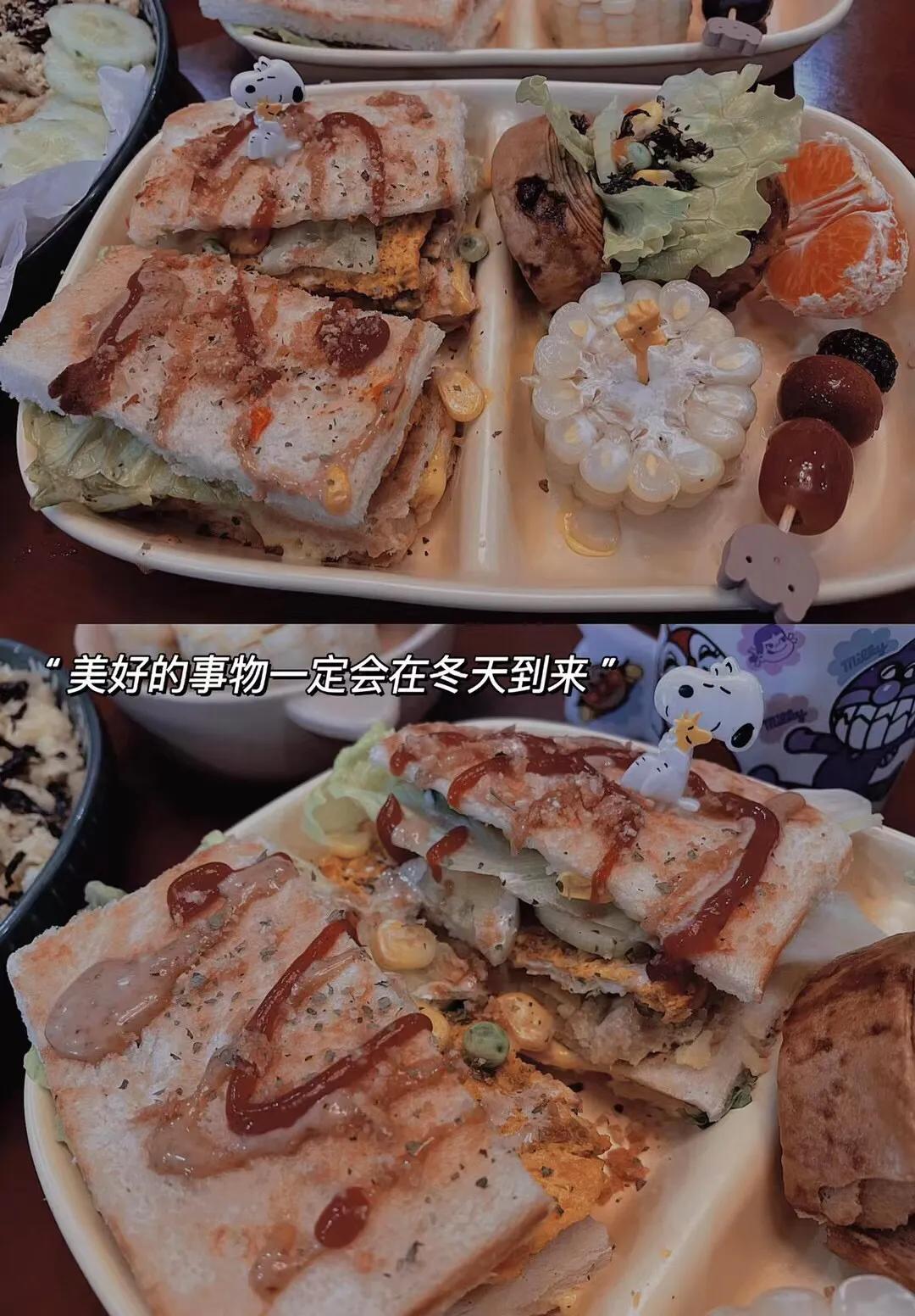 发现了，前一阵子单位聚餐，负责给上菜的是个头发花白的老大爷，走廊还有几个服务员看