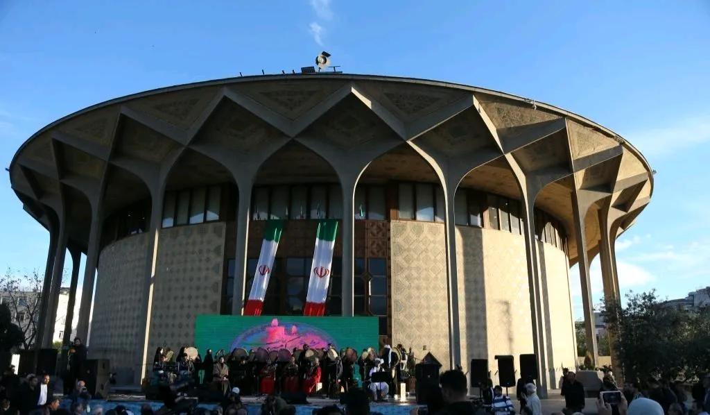 骇人听闻！伊朗指控美以空袭近900所大中小学！道德在哪里？底线在哪里？人权在哪里