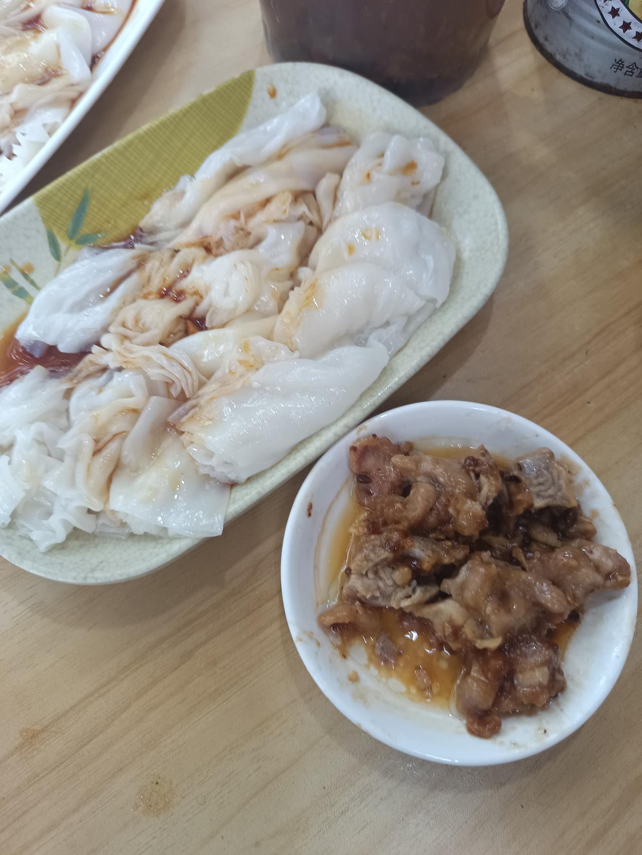 我在广东早餐店
发现一个很严重的问题
但不知道怎么说才好了




你敢相信吗？