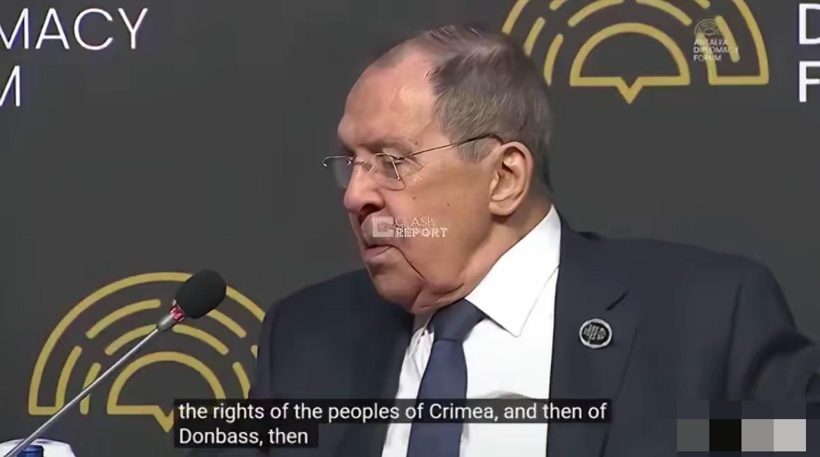 俄罗斯外长拉夫罗夫今天说：

“当年在需要承认科索沃独立时，西方搬出了民族自决原