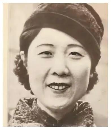 张学良晚年时，曾透露一个不为人知的秘密：“我和于凤至压根没感情，我不爱她，但我不