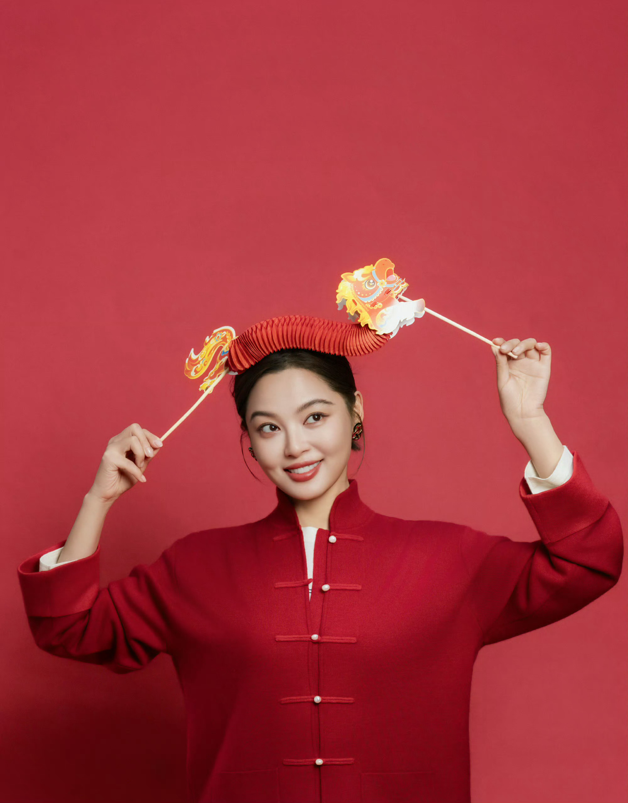 《人民画报》2026年2期封面 辛芷蕾 