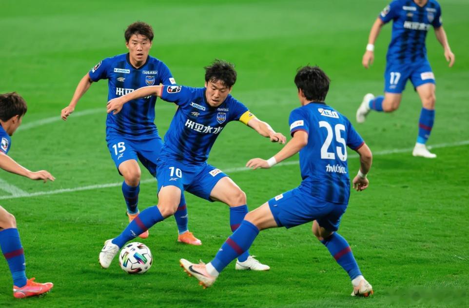 周六004 日职联：横滨水手 VS 水户蜀葵方向：主胜足球预测 年龄：2-1  