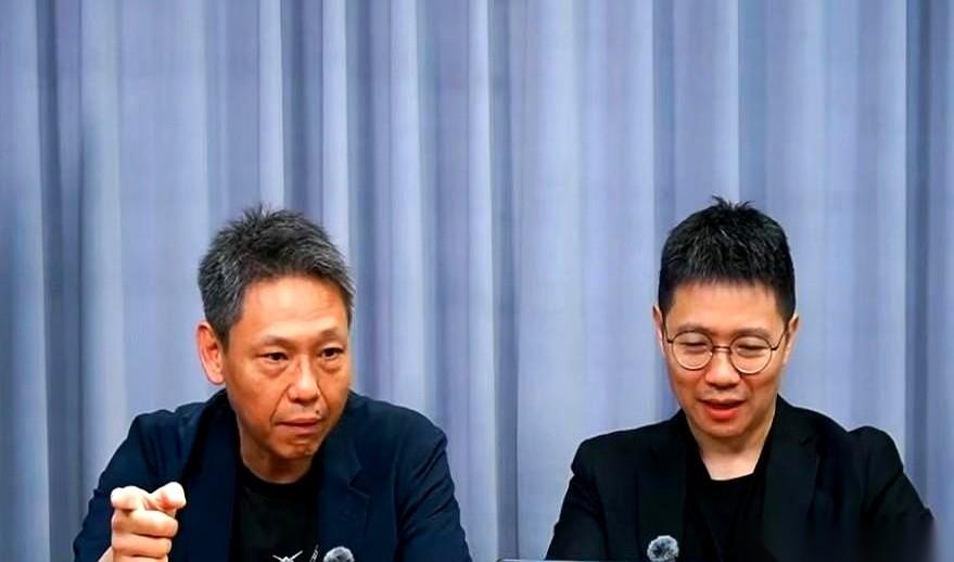 媒体人谢寒冰在镜头前直接开火，矛头直指国民党副主席李乾龙：座车被装追踪器这事，我