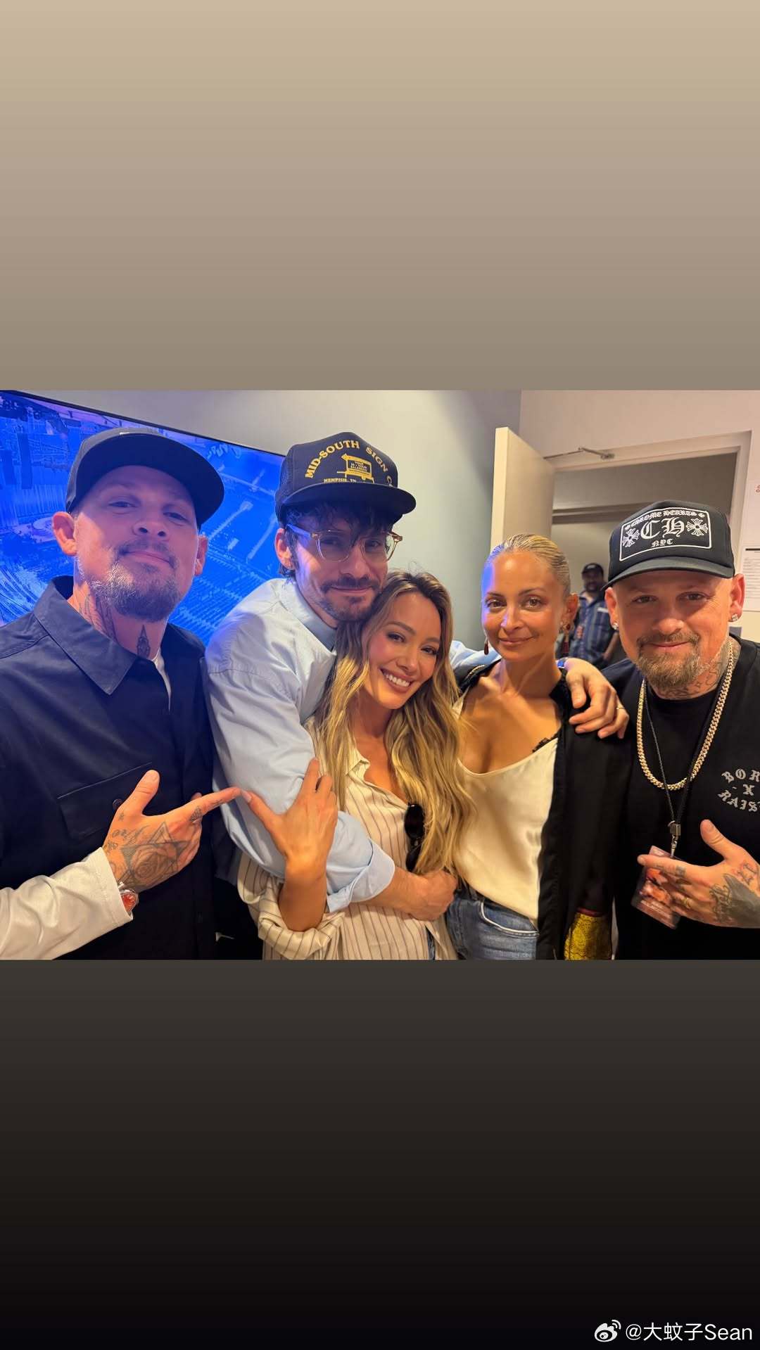 hilary duff希拉里达芙今天在纽约的the lucky me tour演