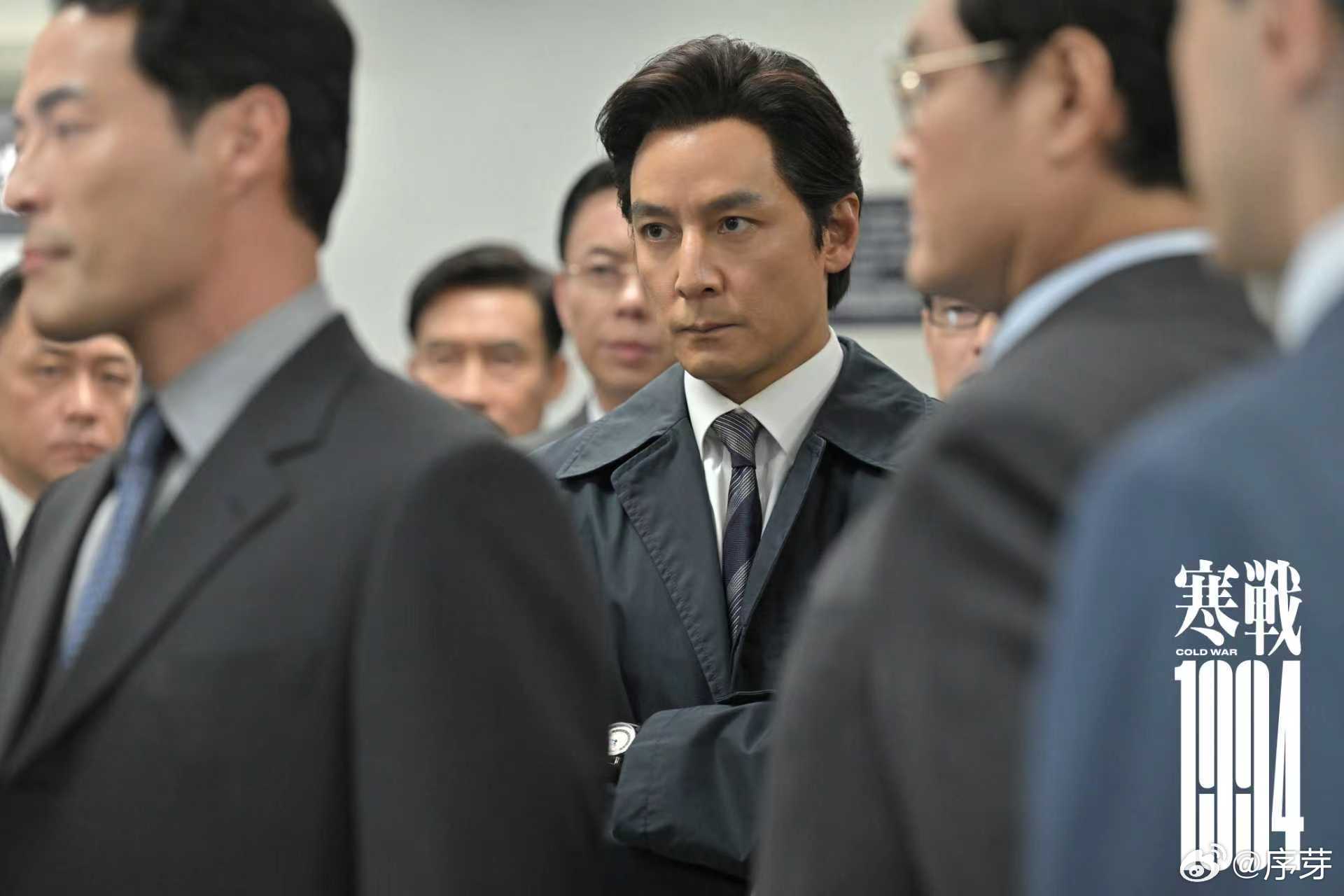 电影寒战1994全方位升级寒战1994是寒战系列的起点 香港发布会官宣豪华阵容，