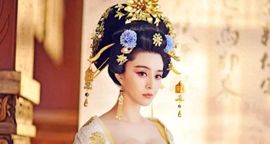 武则天寝宫深藏神秘密室，每晚入内后才安心入睡，她为何如此谨慎？揭示她鲜为人知的性