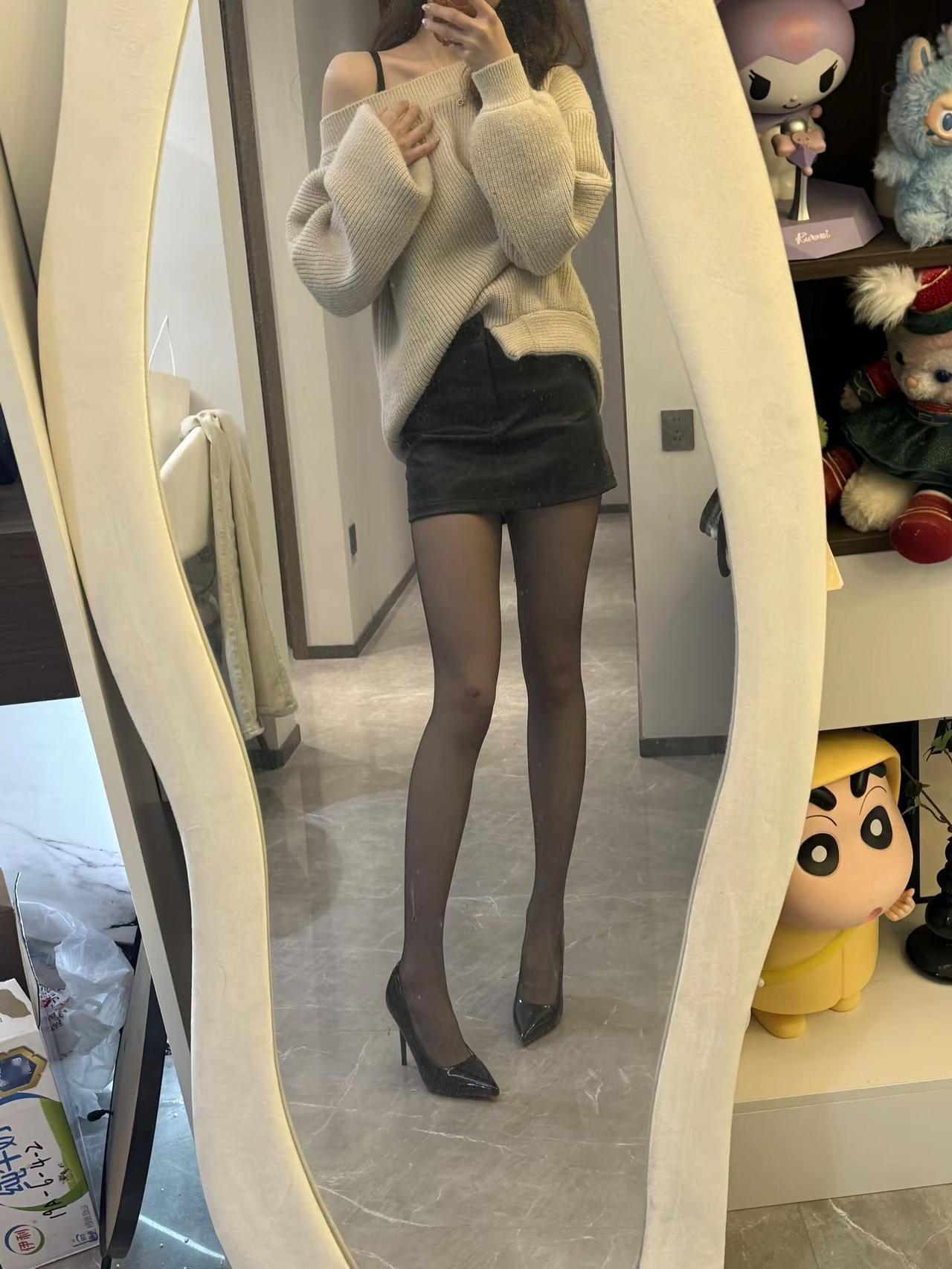 天蝎座全身上下就脸最乖