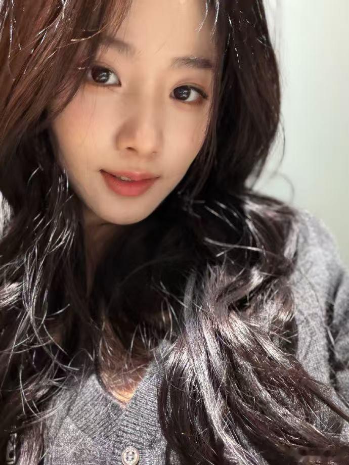 卢昱晓被过度审判了 能不能别对卢昱晓恶意解读了？正常拍戏的流程被曲解成没边界，所