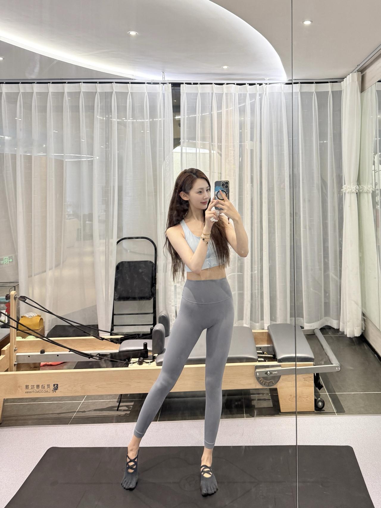 时尚潮流品牌女装新款