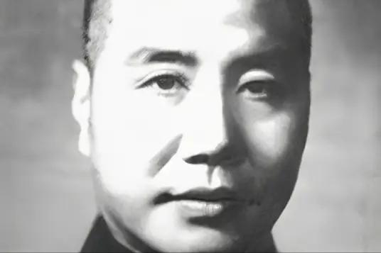 在莱芜战役中，李仙洲所率7个师6万余人被全歼，他本人在乔庄逃跑时也成了解放军俘虏